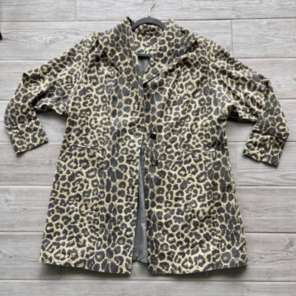 Womens Custom Made Leopard Print Button Front Lon… - image 1